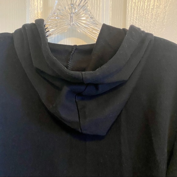 Women’s black and gray color block zip-front hoodie, sz SM, CUTE!🖤🐼 - Picture 5 of 7